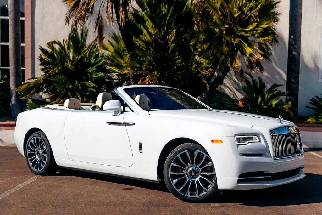 White Rolls-Royce Dawn convertible