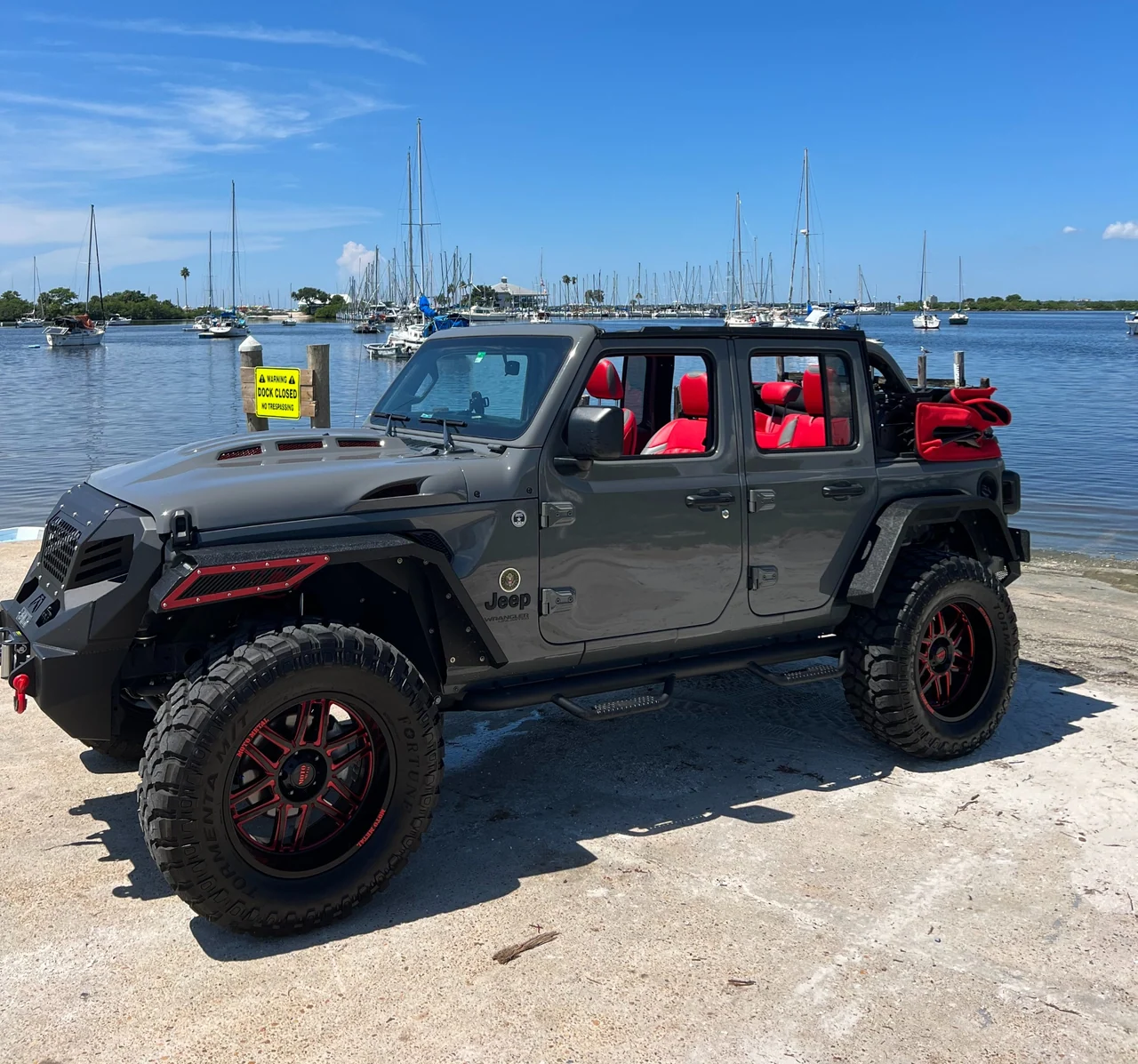 SoFlo Convertible Jeep reference photograph, view 2