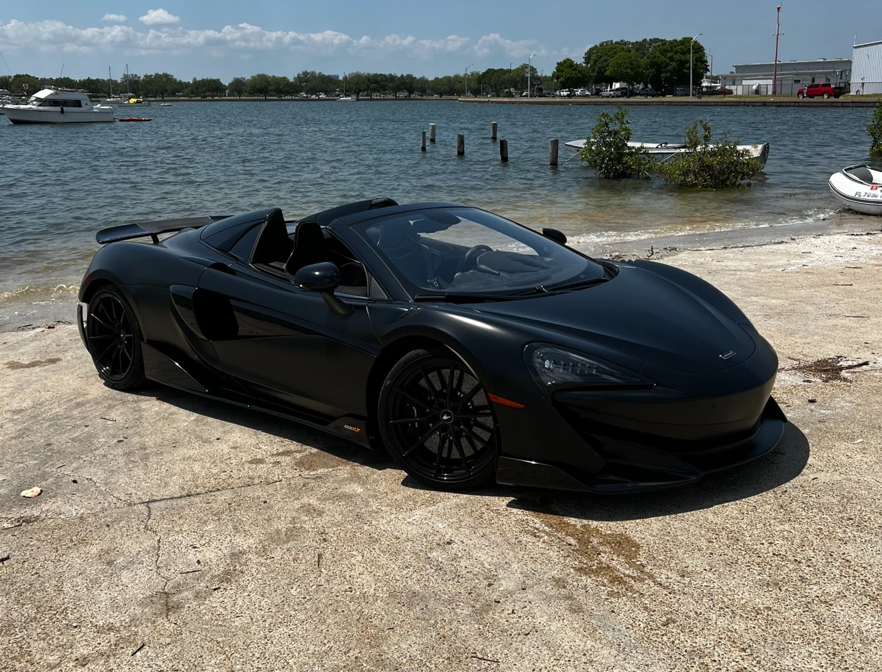 McLaren 600LT Spider reference photograph, view 1